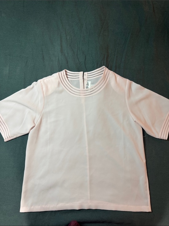 Yves St. Clair Tops - VTG Yves St. Clair Pale Pink Womens Short Sleeve Top with Decorative Neck Trim